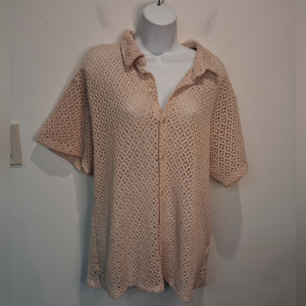Cotton On Size M Beige Colored Sheer Knit Short Sleeves Top/outfit Topper